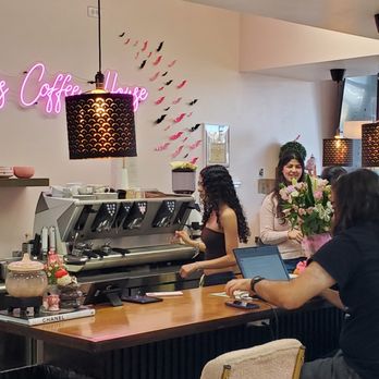 Lee's Coffee House - coffee bar - Coffee & Tea Near Me - San Fernando Valley, California Lee's Coffee House - coffee bar - Coffee & Tea Near Me - San Fernando Valley, California