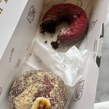 Sidecar Doughnuts & Coffee - Banana Cream, Raspberry Chocolate Truffle! - Donuts Near Me - Los Angeles, California Sidecar Doughnuts & Coffee - Banana Cream, Raspberry Chocolate Truffle! - Donuts Near Me - Los Angeles, California