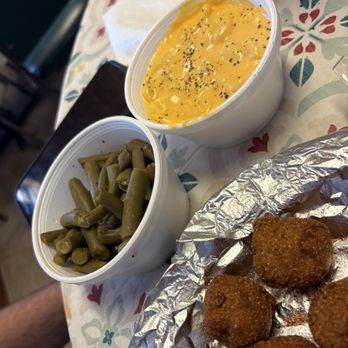 Preacher's Smokehouse - Hush puppies, green beans and macaroni and cheese - Barbeque Near Me - Sevierville, Tennessee Preacher's Smokehouse - Hush puppies, green beans and macaroni and cheese - Barbeque Near Me - Sevierville, Tennessee