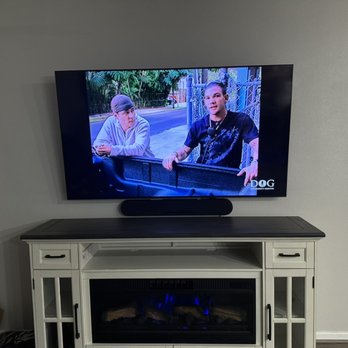 Mr. Switch - Clean swivel TV mount concealed wire - TV Mounting Near Me Mr. Switch - Clean swivel TV mount concealed wire - TV Mounting Near Me