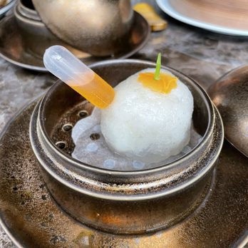 Mott 32 - Lobster har gow - Chinese Near Me - Toronto, Ontario