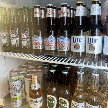 Delta Hotels by Marriott Racine - Beer for sale - Hotels Near Me - Racine, Wisconsin