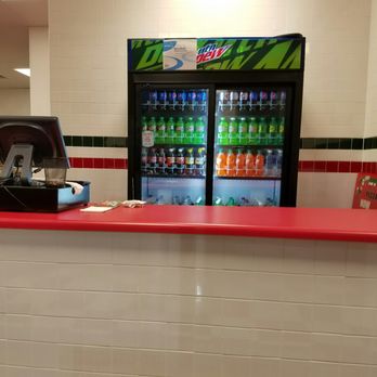 Jet's Pizza - Pizza Near Me - Davie, Florida