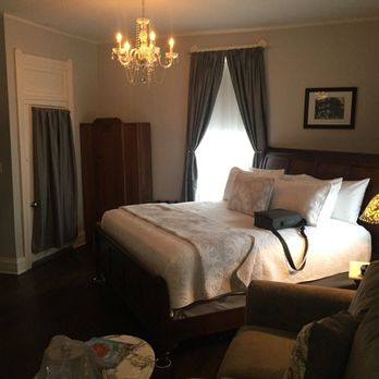 Elmwood House 1886 - Great rooms. Great people. Even better location. - Hotels Near Me - Eureka Springs, Arkansas Elmwood House 1886 - Great rooms. Great people. Even better location. - Hotels Near Me - Eureka Springs, Arkansas