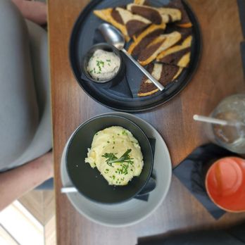 GRANVILLE - Smoked Salmon Spread and Rye Chips Mashed potatoes - New American Near Me - Studio City, California GRANVILLE - Smoked Salmon Spread and Rye Chips Mashed potatoes - New American Near Me - Studio City, California