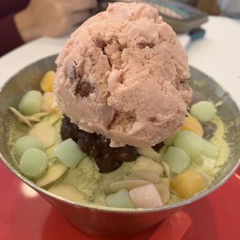 Ari Bakery Cafe - Green tea patbingsoo with red bean ice cream - Bakeries Near Me - Boca Raton, Florida Ari Bakery Cafe - Green tea patbingsoo with red bean ice cream - Bakeries Near Me - Boca Raton, Florida