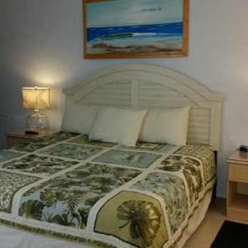The Summit Resort 1119 - King Sized Bed In Bedroom - Resorts Near Me - Panama City Beach, Florida The Summit Resort 1119 - King Sized Bed In Bedroom - Resorts Near Me - Panama City Beach, Florida