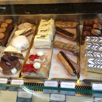 Simply Cakes - Bakeries Near Me - Leeds, XWY