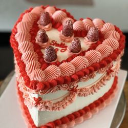 Le Merle Bakery - Vintage style cake