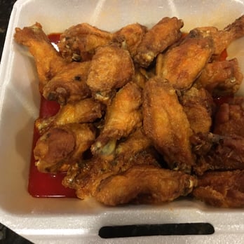 Pavone's Pizza - Really good wings - Pizza Near Me - Manlius, New York