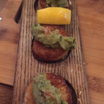 Toro Kitchen + Bar - vieiras (scallops) con guac. Excellent - Tapas Bars Near Me - San Antonio, Texas Toro Kitchen + Bar - vieiras (scallops) con guac. Excellent - Tapas Bars Near Me - San Antonio, Texas