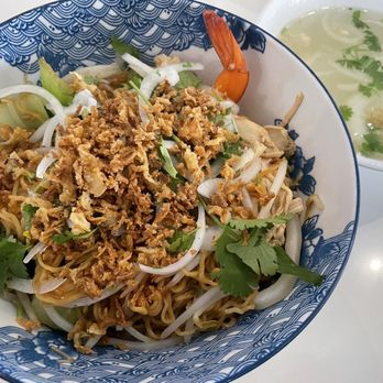 Pho Please - Mi kho dry egg noodles - Vietnamese Near Me - Austin, Texas