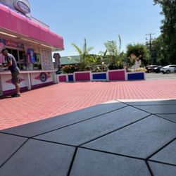 Carousel Frozen Treats - Patio and order window