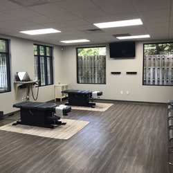Rise Chiropractic and Acupuncture - Beautiful office modern and up to date with the latest