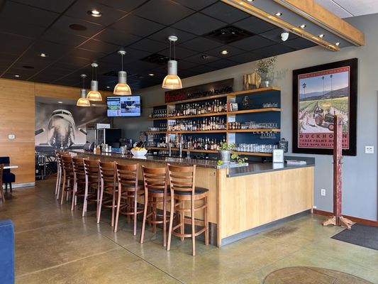 Forage Bistro & Lounge by null