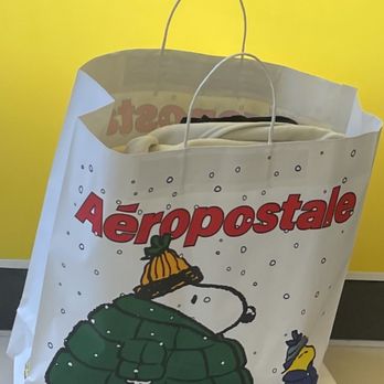 Aéropostale - Even the old school shopping bag has Snoop! - Men's Clothing Near Me - Deptford, New Jersey Aéropostale - Even the old school shopping bag has Snoop! - Men's Clothing Near Me - Deptford, New Jersey