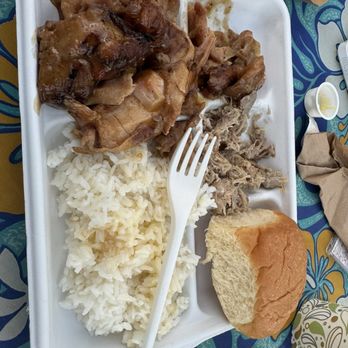Germaine's Luau - Hawaiian Near Me - Kapolei, Hawaii