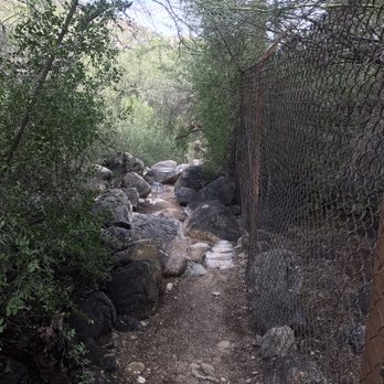 Ventana Canyon Hiking Trail - Beginning of trail - Hiking Near Me - Tucson, Arizona Ventana Canyon Hiking Trail - Beginning of trail - Hiking Near Me - Tucson, Arizona