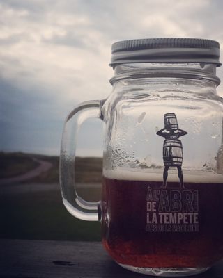 À l'abri de la Tempête - Microbrasserie & Pub by null