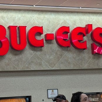 Buc-ee's - Gas Stations Near Me - Hillsboro, Texas