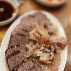 JunTong SulLungTang - Mixed sooyuk plate