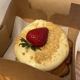Strawberry Cheesecake Cinnamon Roll Strawberry Cheesecake Cinnamon Roll