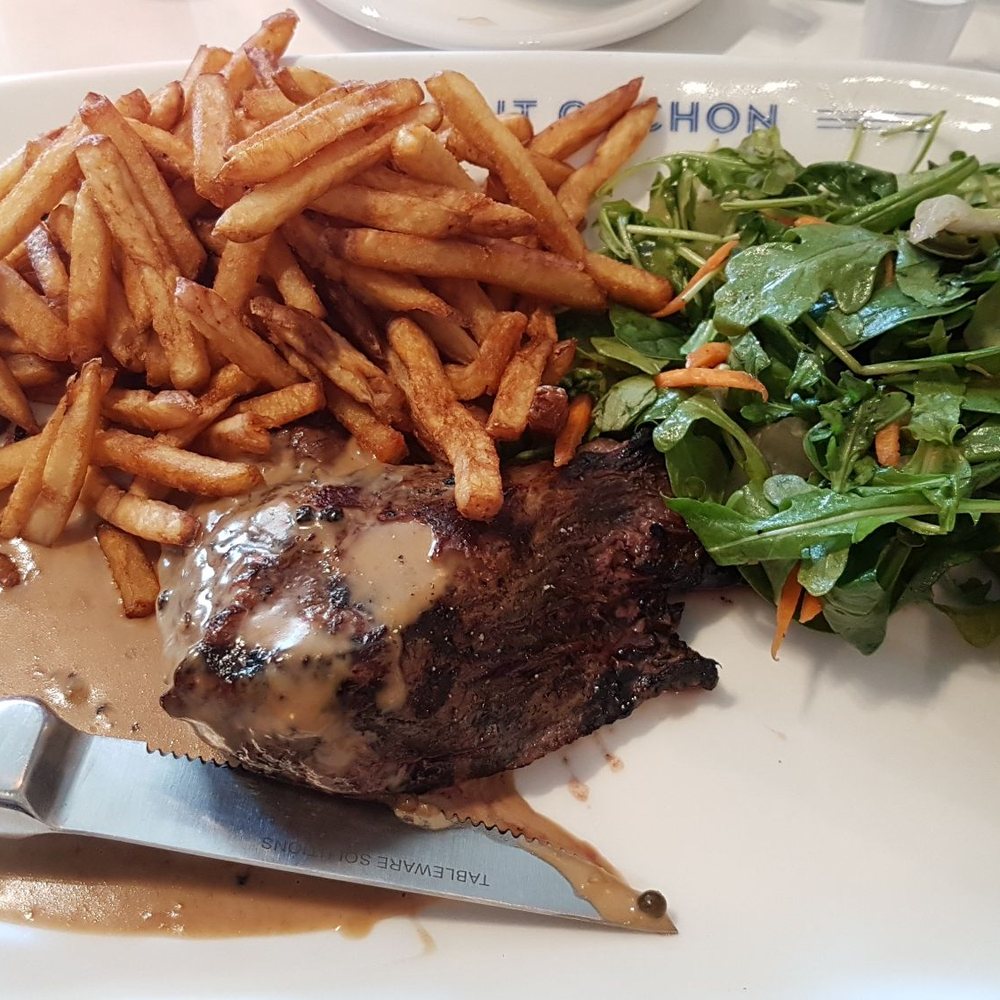 Cochon Dingue - Steak frites with pepper sauce - Canadian (New) Near Me - Lévis, Quebec Cochon Dingue - Steak frites with pepper sauce - Canadian (New) Near Me - Lévis, Quebec