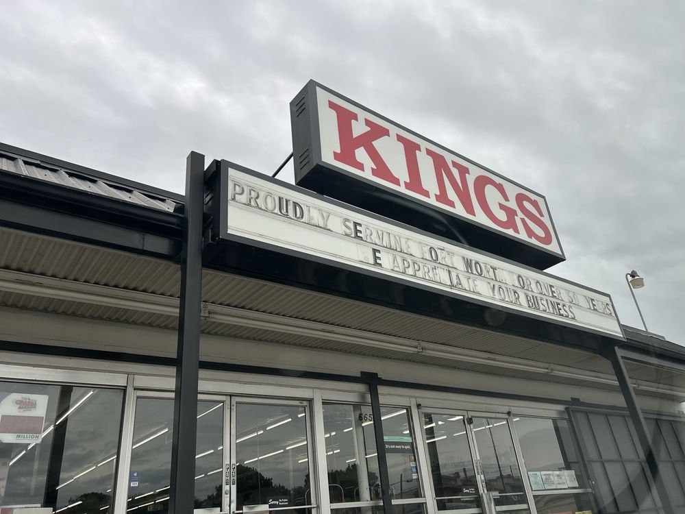 Kings Liquor Logo