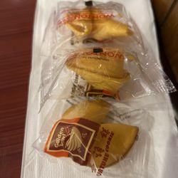 Peking House Chinese Restaurant - Fortune cookies!