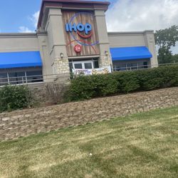 IHOP - Very unsafe restraunt