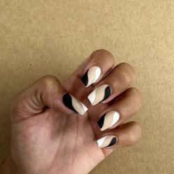 DaVinci Nails & Spa - Matte Acrylic Coffin Style