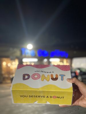 The Donuttery by null