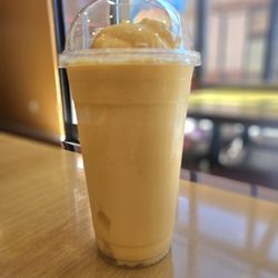 Sarah's Bagel Cafe Meridian - Peach smoothie