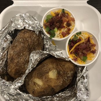 Outback Steakhouse - Steakhouses Near Me - Gilbert, Arizona
