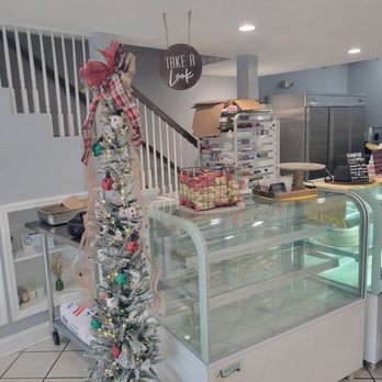 Bottom Line Bakery & Cafe - Custom Cakes Near Me - Evans, Georgia Bottom Line Bakery & Cafe - Custom Cakes Near Me - Evans, Georgia