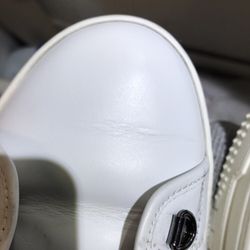 Bandbox Laundry - Sport shoes cleaning.