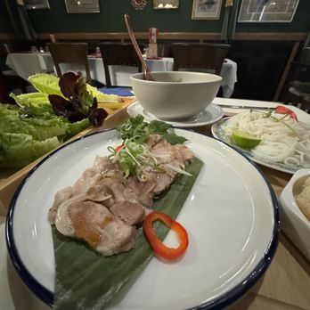 Tong Yin - Asian Fusion Near Me - Naples, Florida