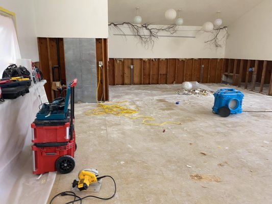 Do it right, or do it twice! Hire the Pros by calling us for your Free Estimate today. - We bring more than 20 years of experience in damage restoration and construction for both residential and commercial properties in the Snohomish, WA. area. Contact us today for your estimate and time to completion at (360) 515-9545 Do it right, or do it twice! Hire the Pros by calling us for your Free Estimate today. - We bring more than 20 years of experience in damage restoration and construction for both residential and commercial properties in the Snohomish, WA. area. Contact us today for your estimate and time to completion at (360) 515-9545