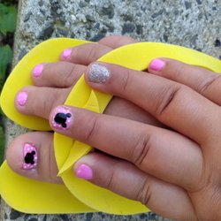Mimi Luxury Nails-Spa - My 7yrs old Disney nails