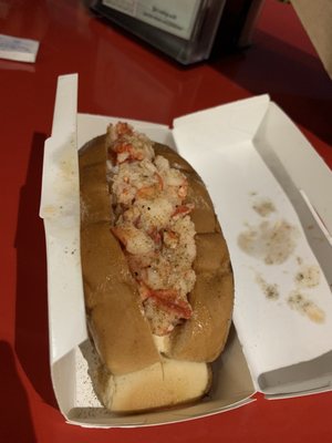 Mason's Famous Lobster Rolls by null