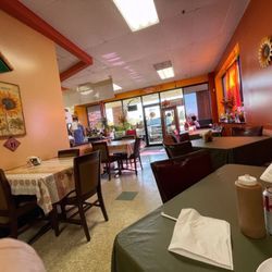 Los Girasoles - Dining room