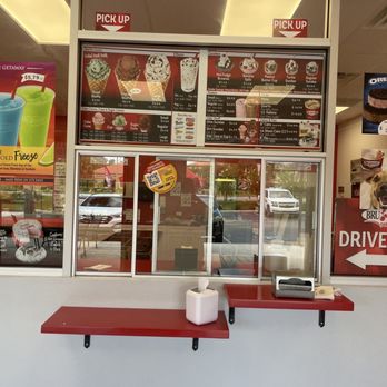 Bruster's Real Ice Cream - Window - Ice Cream & Frozen Yogurt Near Me - Valrico, Florida