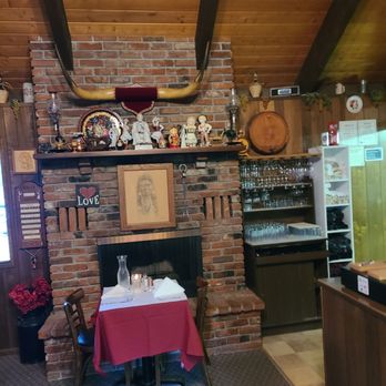 Vali's Alpine Restaurant & Deli - the dining area - Hungarian Near Me - Joseph, Oregon Vali's Alpine Restaurant & Deli - the dining area - Hungarian Near Me - Joseph, Oregon