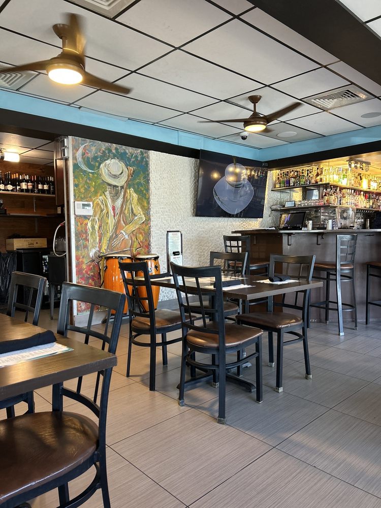 Cuban Island Restaurant