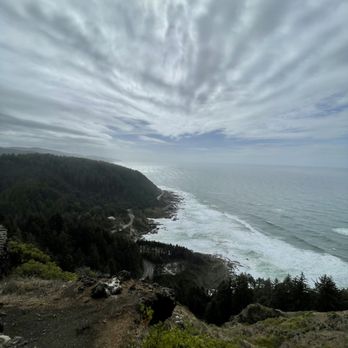 Cape Perpetua Scenic Area - At the top - Hiking Near Me - Yachats, Oregon Cape Perpetua Scenic Area - At the top - Hiking Near Me - Yachats, Oregon