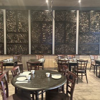 Dragon Beaux - So many tables! - Dim Sum Near Me - San Francisco, California