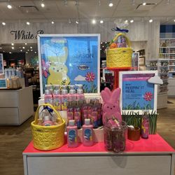 Bath & Body Works - Love their holiday merchandise!