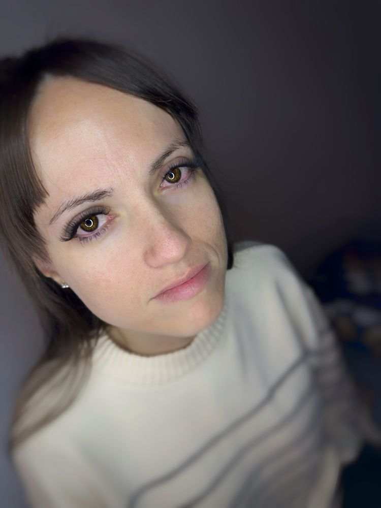 Olya Lash Logo