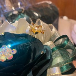 bonita bridal - Flowers were wrong color and not put in place right