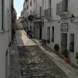 Es Grec - This street becomes part of the "dining room" every night